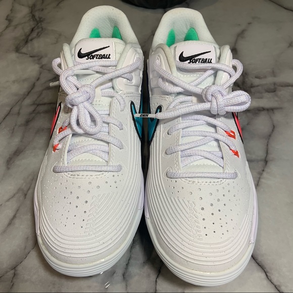 Nike Zoom Hyperdiamond 3 Elite Softball Cleats - Picture 6 of 12